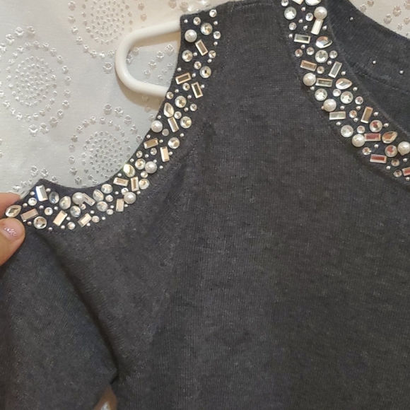 Womens long selves - Picture 2 of 4